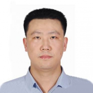 何东海律师